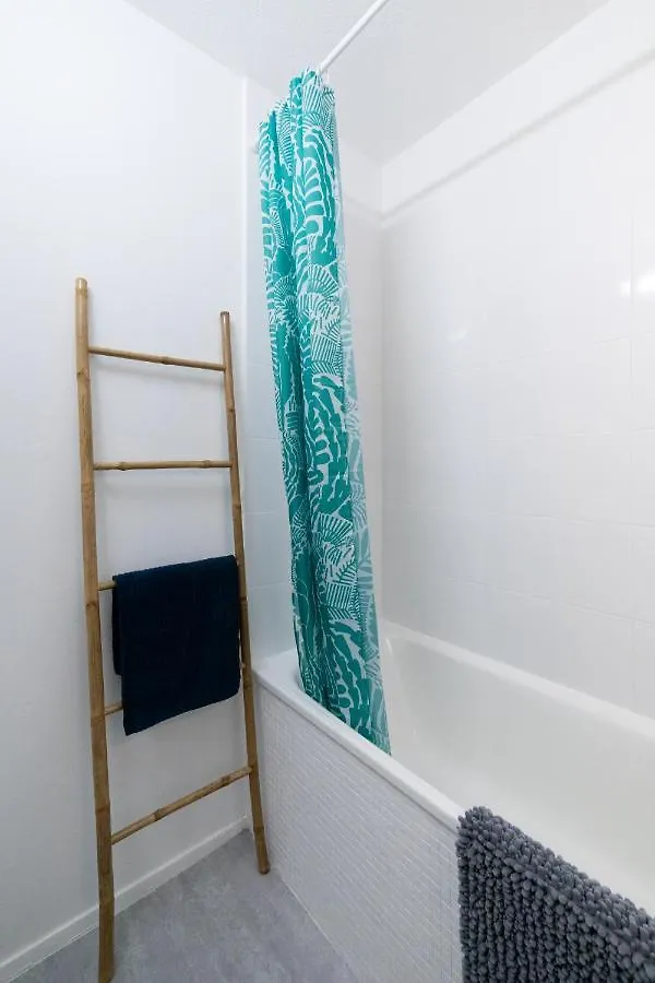 My Cozy Flat Blagnac - T2 - Free Parking - Terrasse - Jardin Apartment France