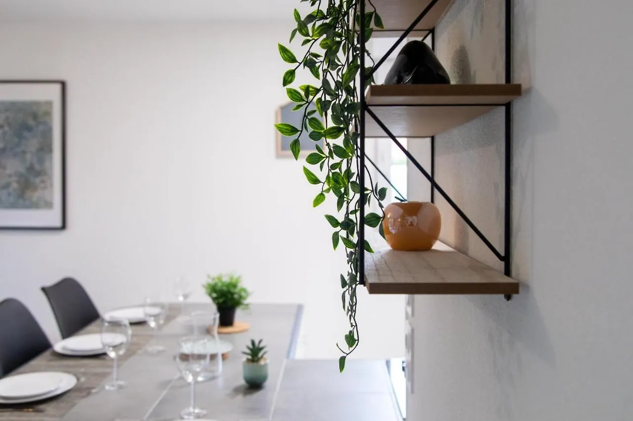 My Cozy Flat Blagnac - T2 - Free Parking - Terrasse - Jardin Apartment